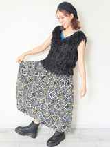 Abu Dhabi Gather Skirt -Flower blooming on concrete-