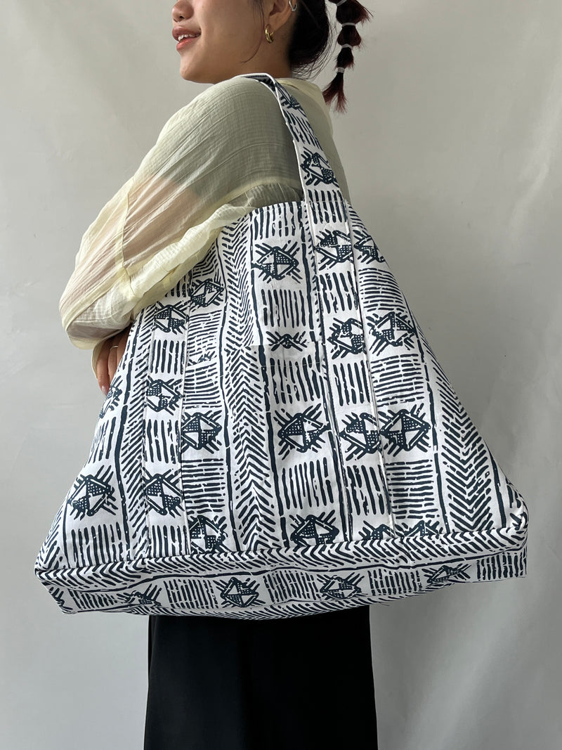 Zakuzaku Tote -White Blue Elegance-