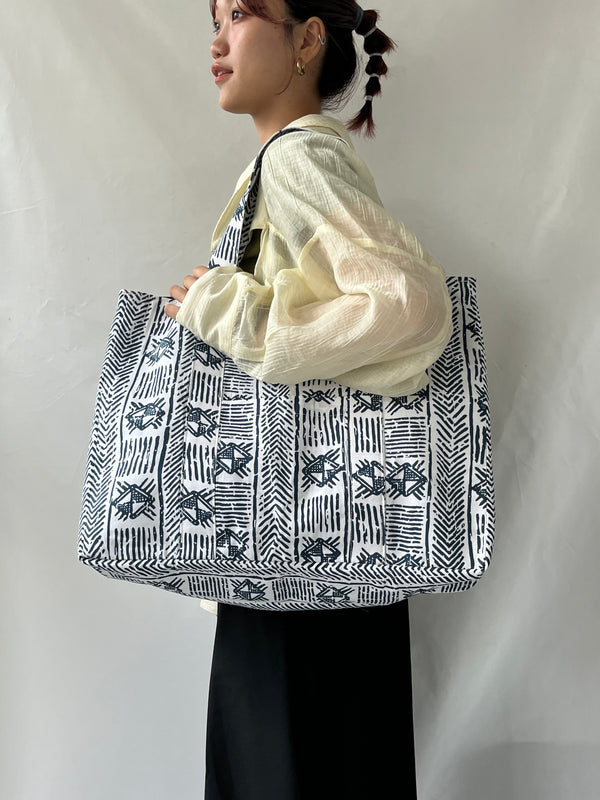 Zakuzaku Tote -White Blue Elegance-