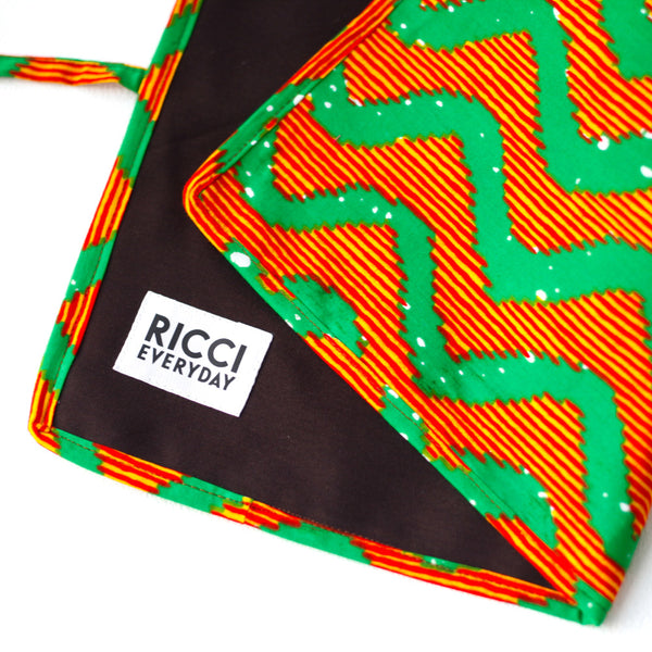 Document case -Wave Green & Orange-