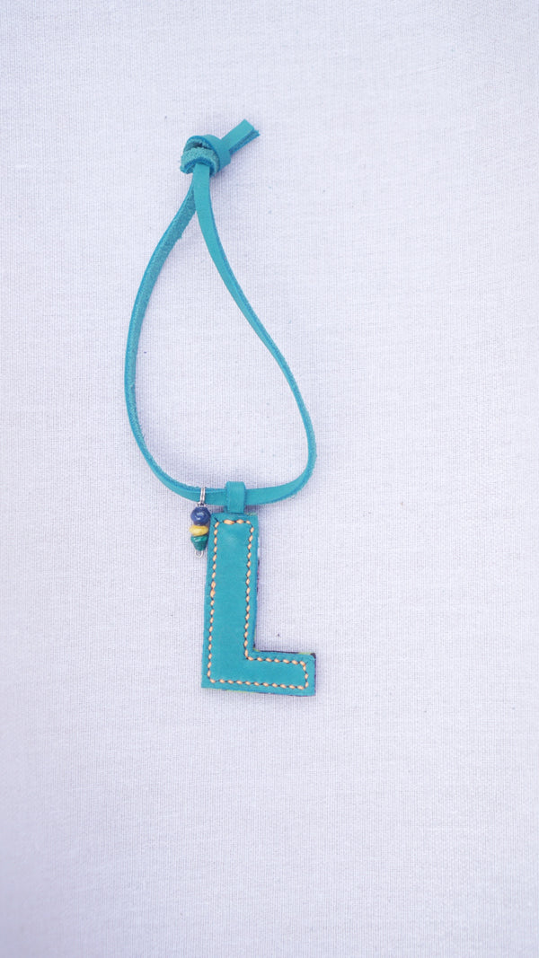 Initial key chain -L-