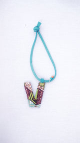 Initial key chain -v -