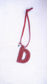 Initial key chain -D-