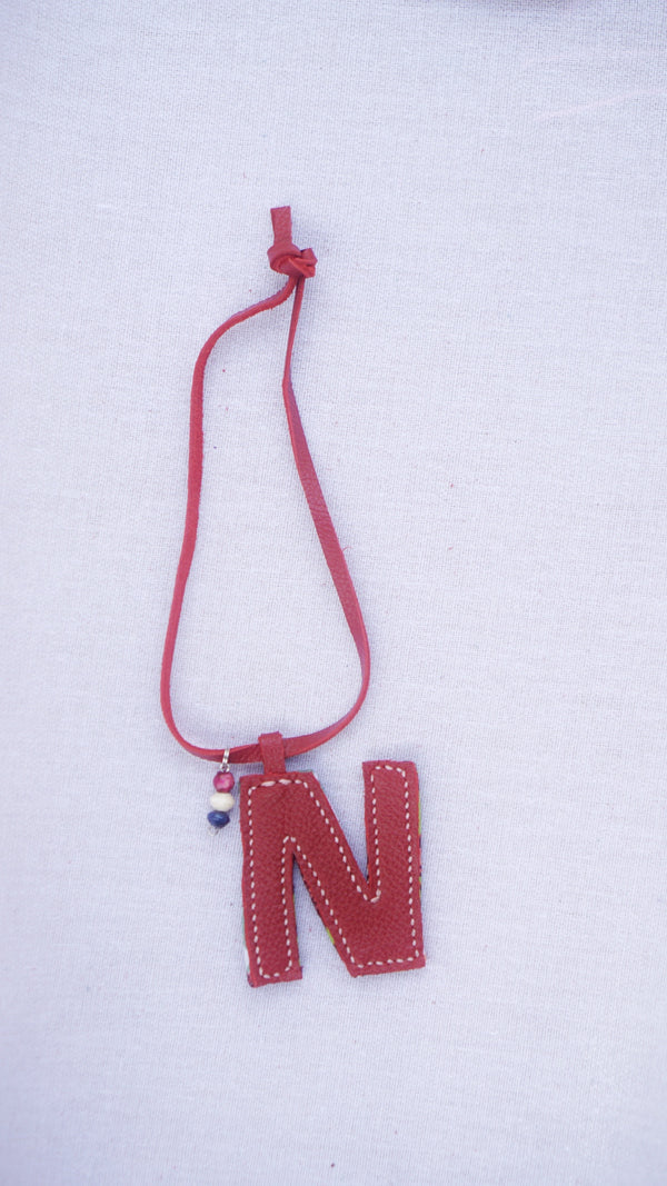 Initial key chain -n -