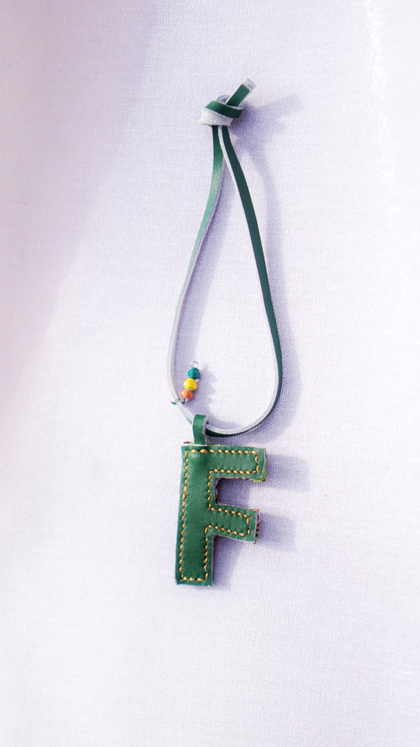 Initial key chain -F -